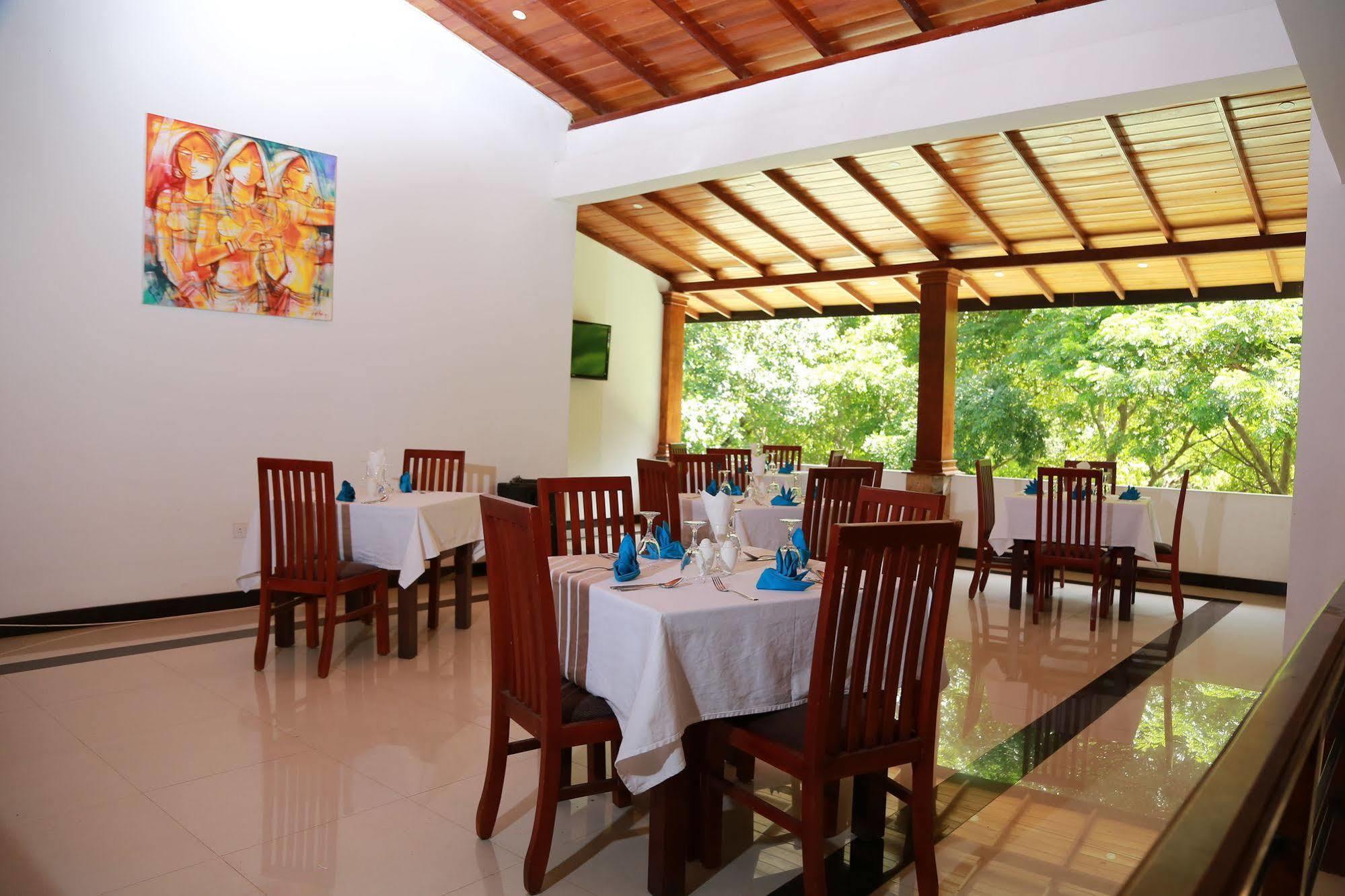 Grand Kalundawa - Dambulla'S Hidden Secret Hotel Ngoại thất bức ảnh